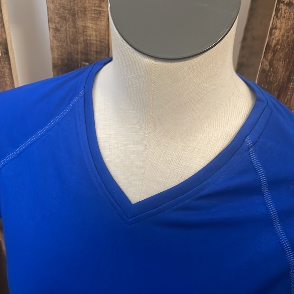Adidas Tee SS Climate VNeck Royal blue short sleeve top New Sz M - Picture 5 of 7